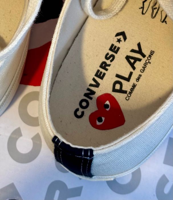 Кецове Comme des garçons Play x Converse