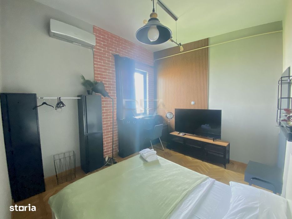 2 Camere-Decomandat-  Ion Campineanu/Sala Palatului/Ideal Pentru Inves