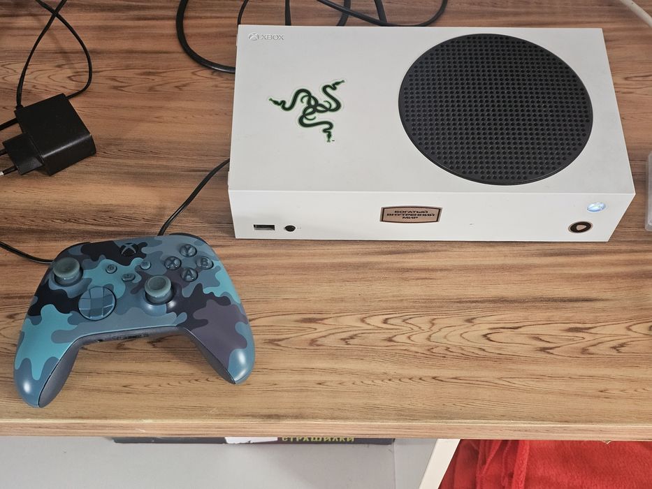 Продам XBOX Series S 512GB