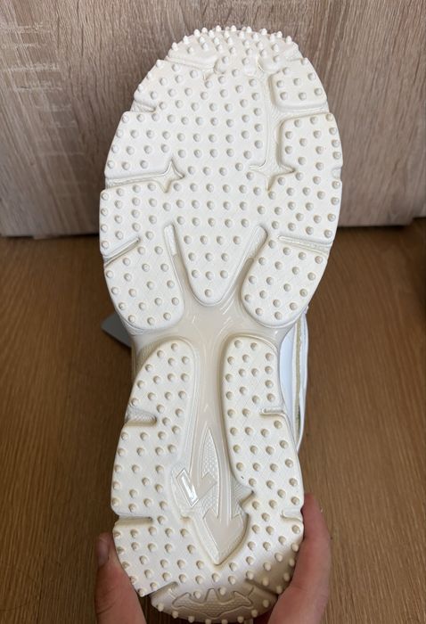 Off-white be right back