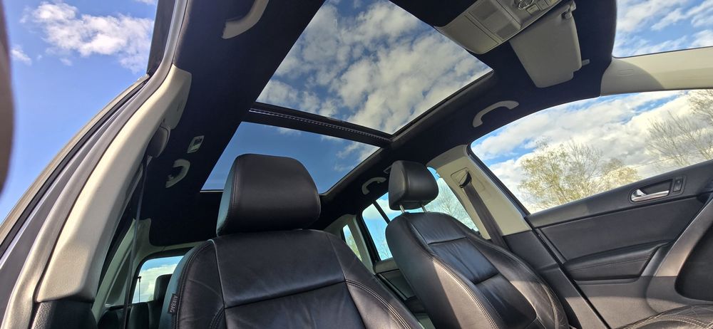 Volkswagen Tiguan 2.0 D ,  4x4