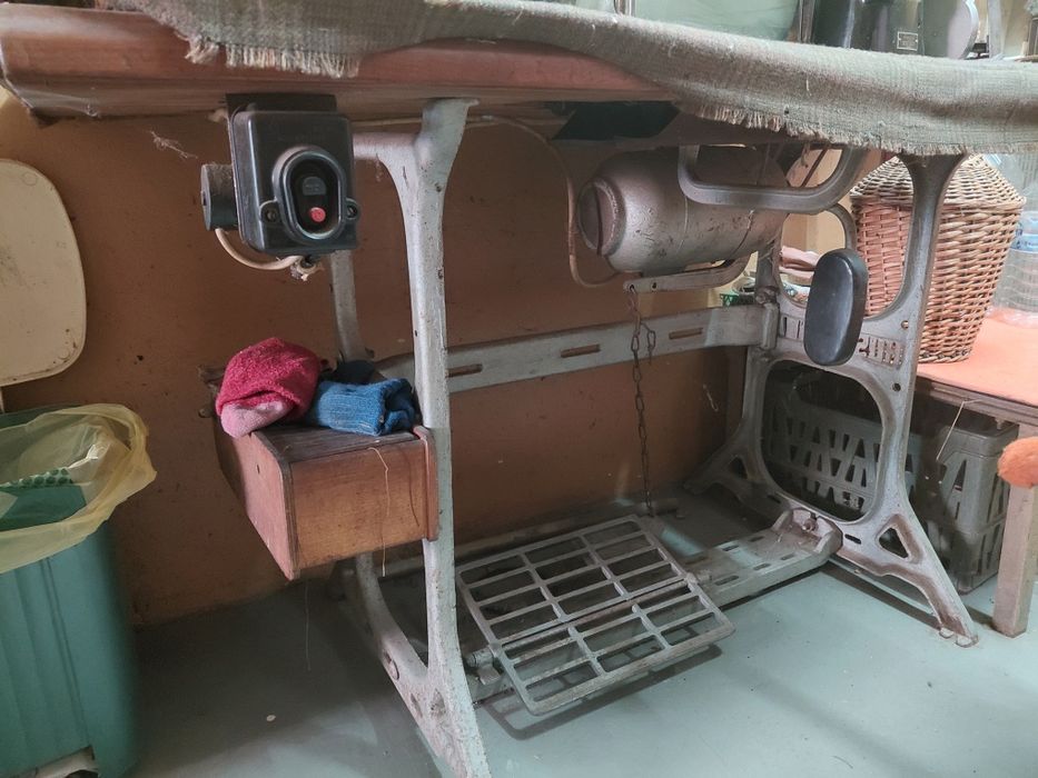 Професионална ЕЛЕКТРИЧЕСКА Шевна Машина LUCZNIK (за кожа)