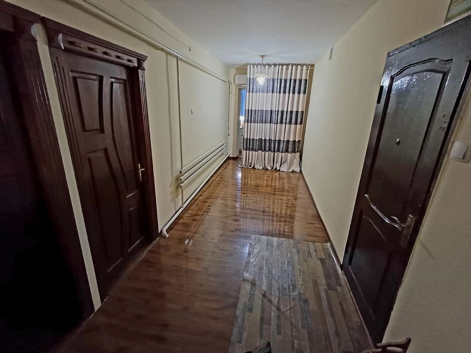 Kvartira, Dom Jalaquduq