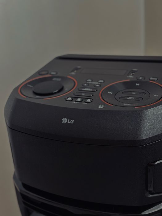 Sistem Audio LG XBOOM – Ca Nou! Bass Puternic, Lumini Party, Bluetooth