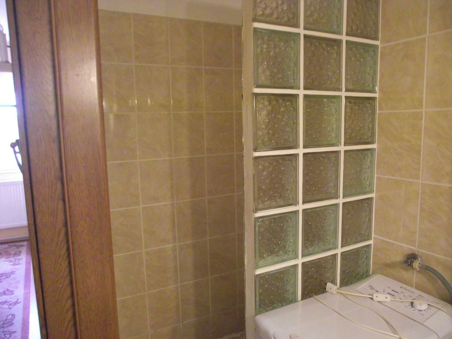 dau in chirie garsoniera