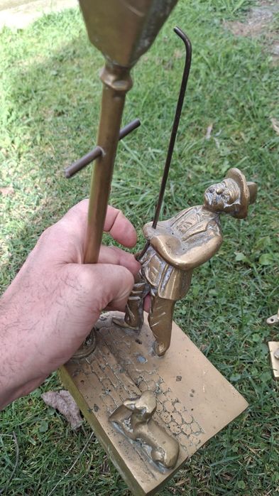 Vând doua statuete din bronz