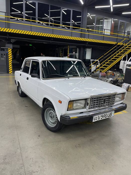 Srochna Vaz 2107 sotiladi xolati yaxwi Gaz bor