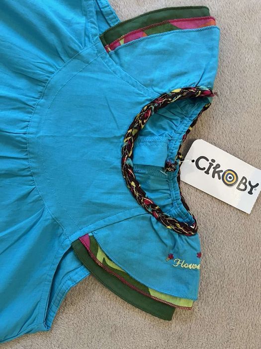 Нова цветна рокля с етикет