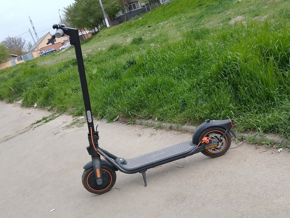 De vanzare teotineta electrica ninebot