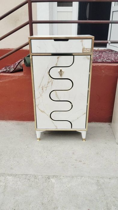 Обувница оёк кийим полкалари