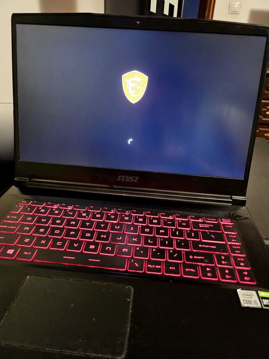 Laptop gaming MSI GF63