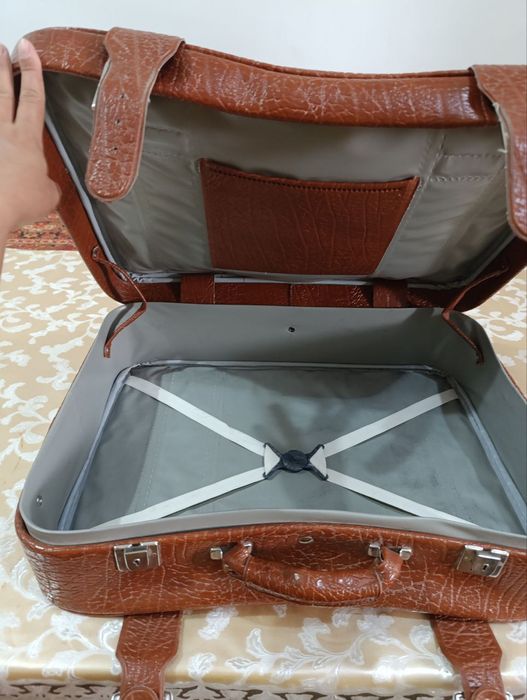 Мошенники не беспокоить. Чемодан в хорошем состоянии