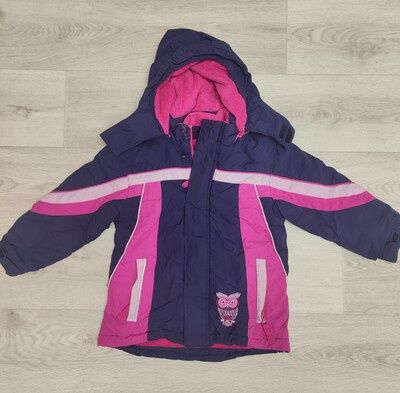 3 жасар қызға курткалар тегін беріледі