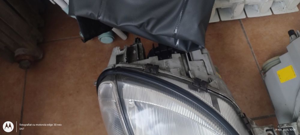 Far, faruri stânga dreapta Mercedes slk 200 R170