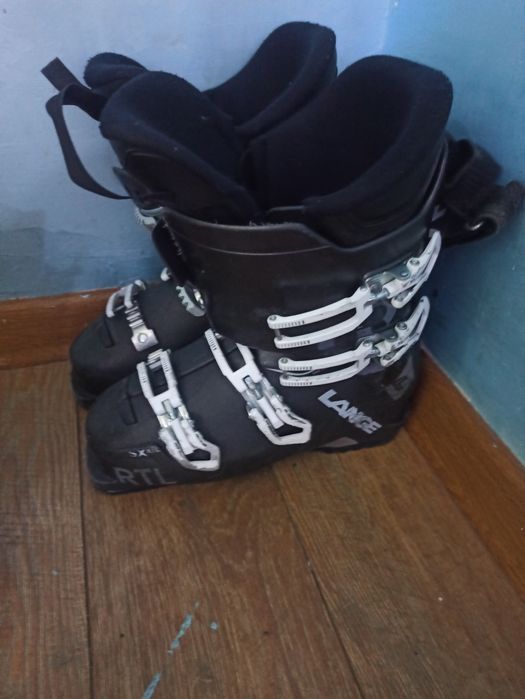 Ботинки горнолыжные 43-44-45 размер