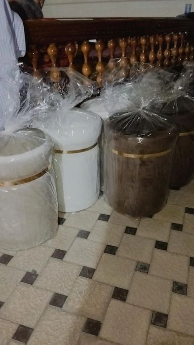 Pufik zakazga   hohlagan rangiladan qilib beriladi