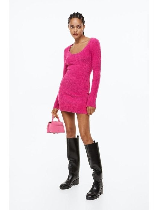 Пухкава розова рокля на марката H&M