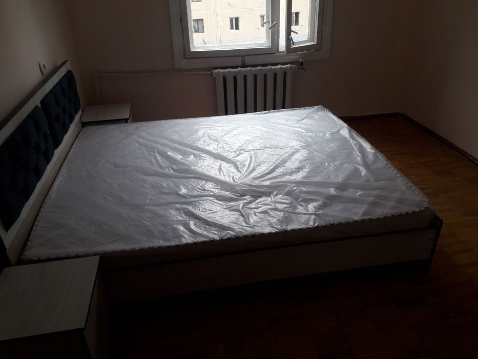 Mebell sotialdi uyda turibdi xolati yaxshi