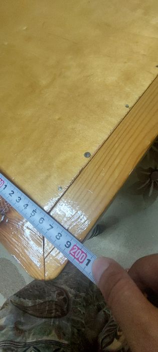 продам стол, верх фанера, есть короткие ножки и длинные