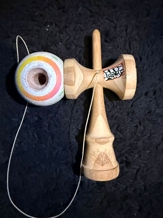 Kendama Lotus Sacred