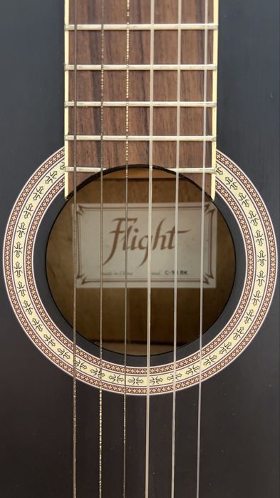 Классическая гитара Flight C-90 BK + чехол