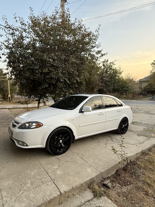 Diska sotiladi R 17 archa balon yangi hali.