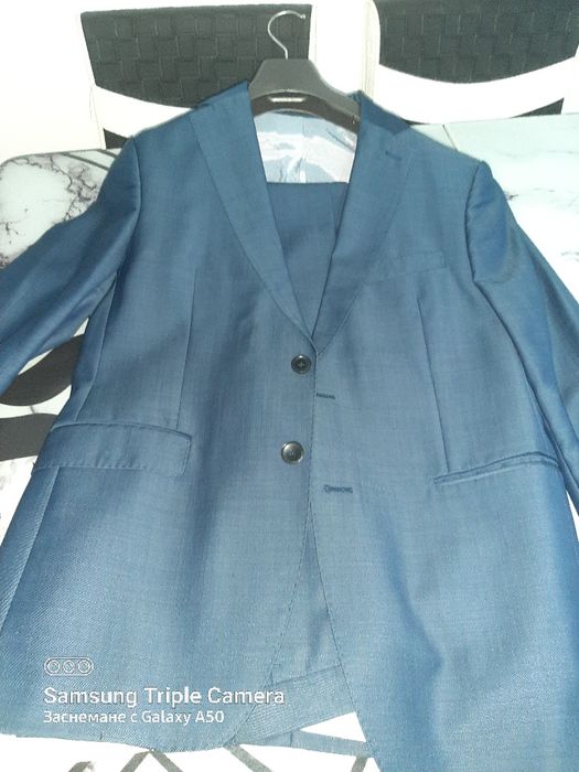 Мъжки костюми и кожено яке