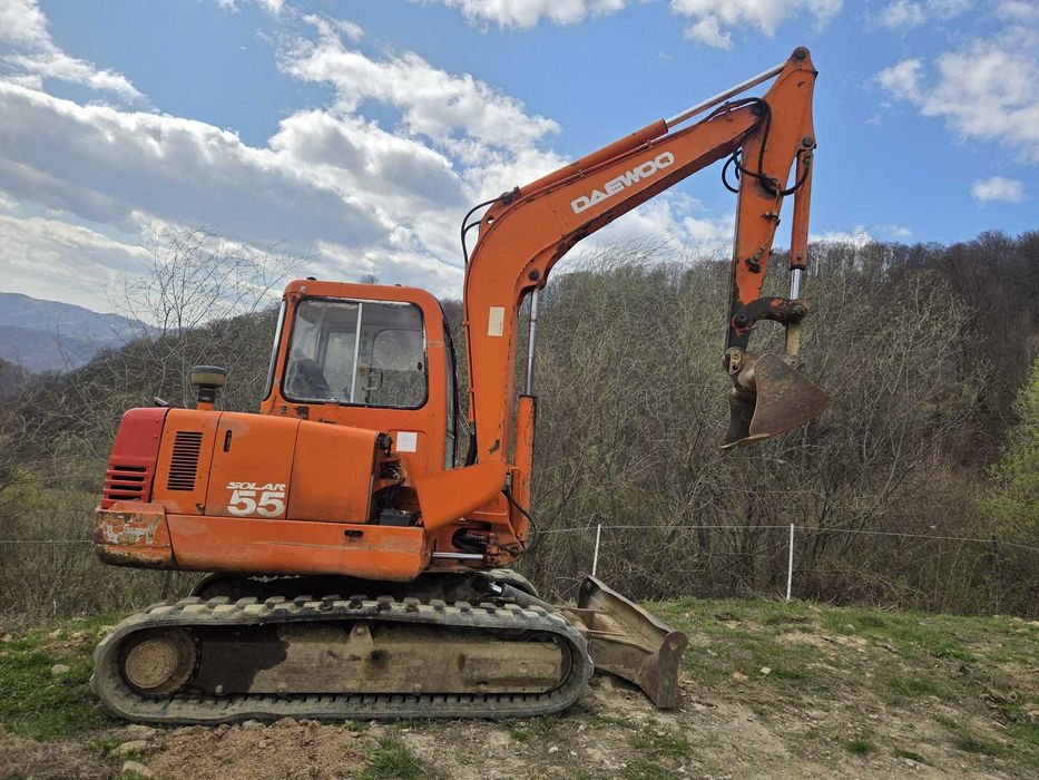 Excavator 5 tone DAEWOO