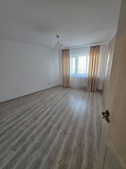 Apartament 2 camere decomandate/2 balcoane