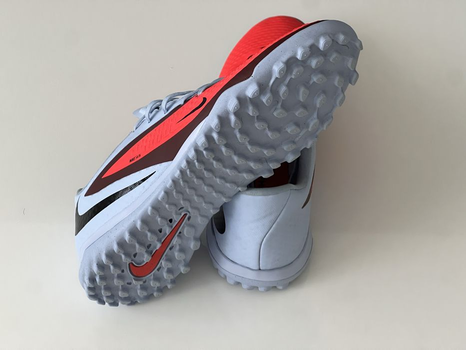 Футболни обувки Nike Phantom 6