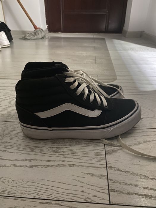 Adidasi vans simpli