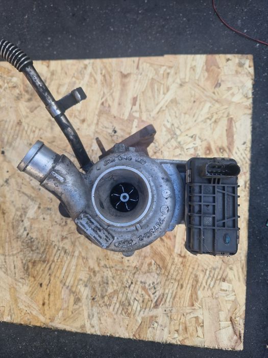 Turbina Ford 2.2 E5 codul piesei -787312-2