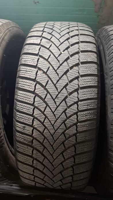 Зимни гуму Bridgestrone Blizzak 235/50/20