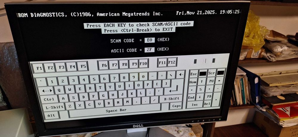 Tastatura retro IBM PS2 model M din 1995, 71G4643, colectionari