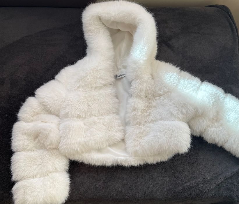 Късо пухено яке в xs размер