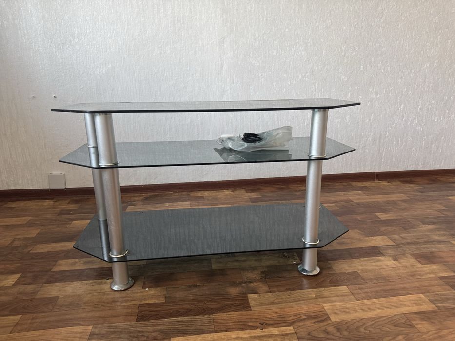 Отдам бесплатно тумбу для телевизора