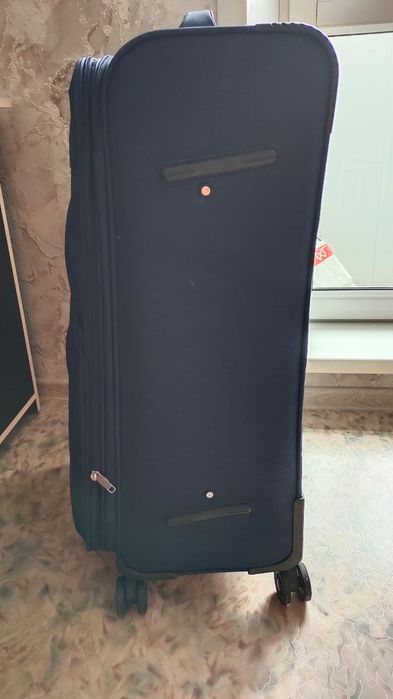 Большой  чемодан