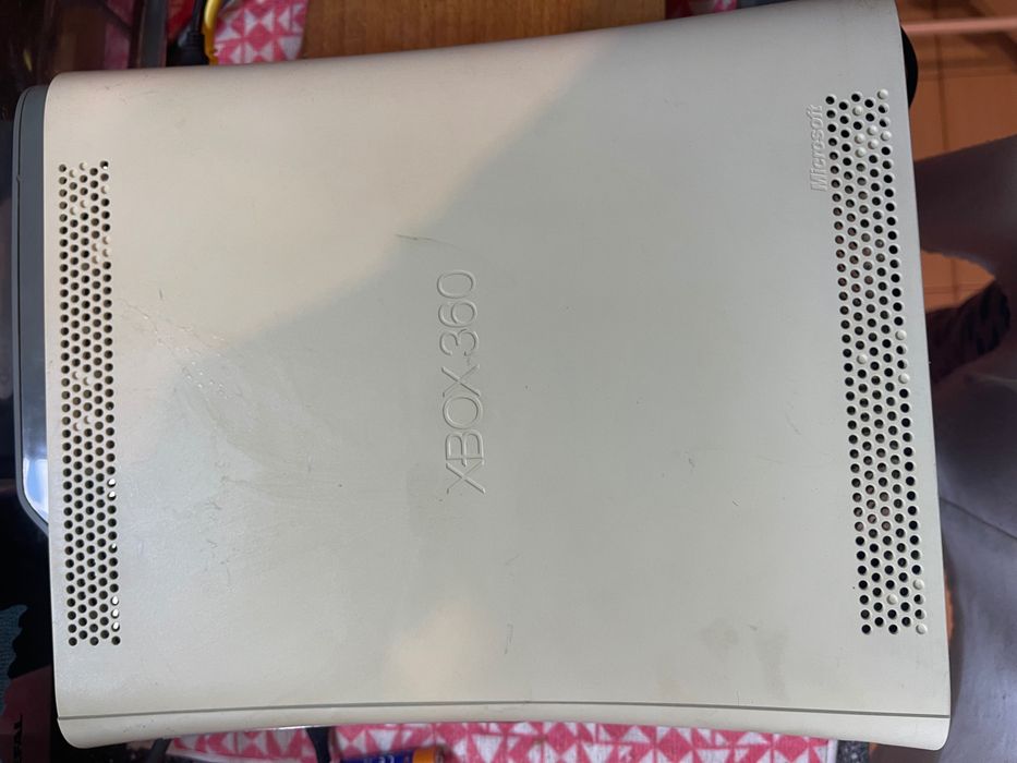 Xbox 360 s контролер