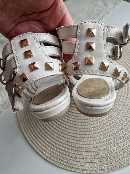 Sandale gladiator albe din piele naturală Mango, cu ținte, mărimea 36