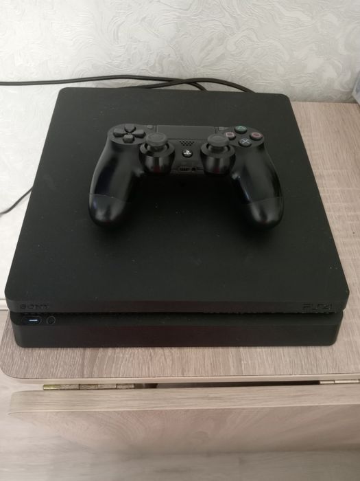 Пс 4 Ps 4 в отличном состоянииюи