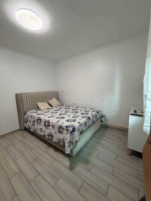 Proprietar inchiriez apartament cu o camera
