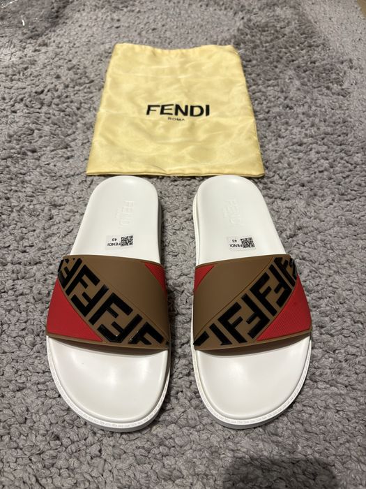 Papuci Fendi noi cu saculet