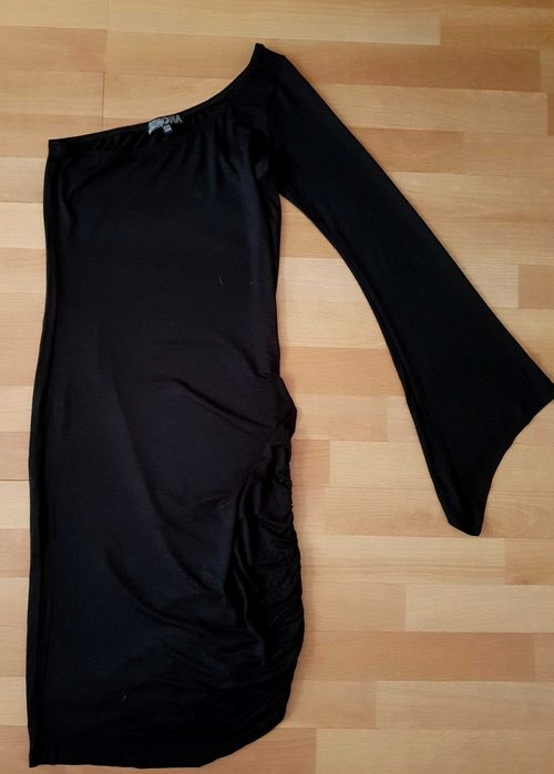 Дамски елегантни рокли