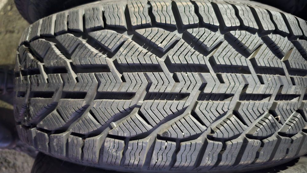 Anvelope Tigar 225 55 17 iarna