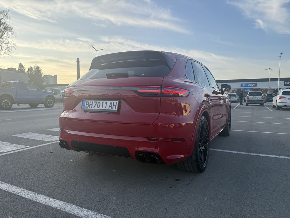 2021 Porache Cayenne GTS