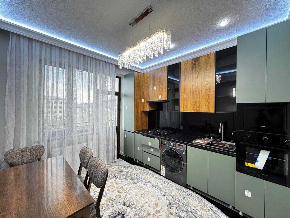 3х комнатная квартира на 5 этаже 97кв/м, в Самарканде