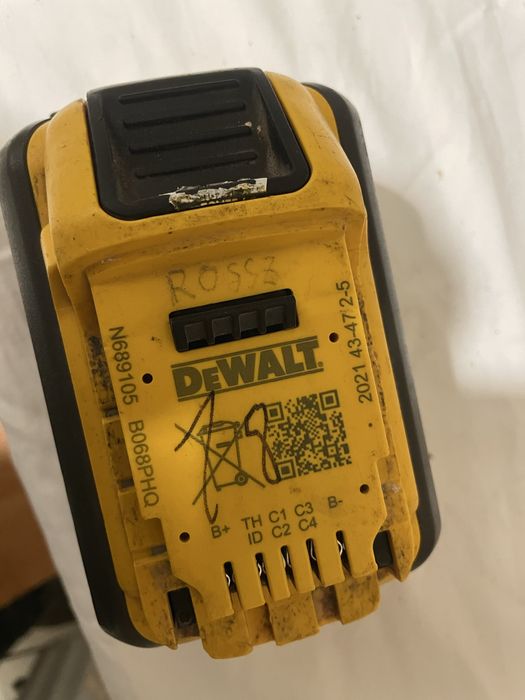 acumulatori Dewalt flex volt 9 ah