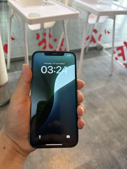 Айфон 12pro max в хорошем состоянии