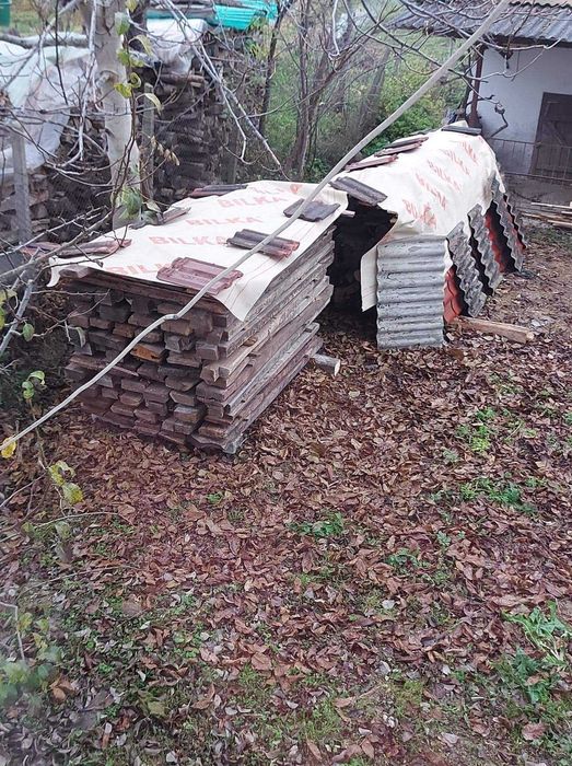 vând lemn din demolari stejar  , parchet din lemn de cires ,stejar nuc