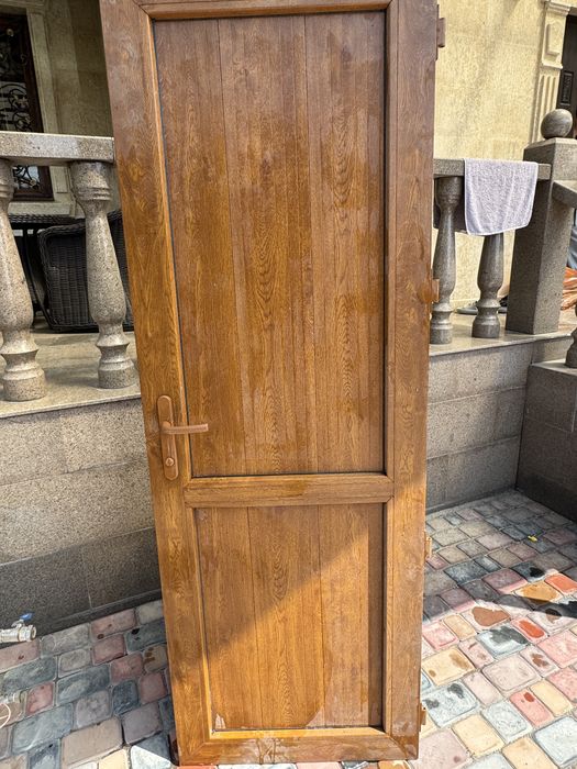 Продам хорошую дверь
